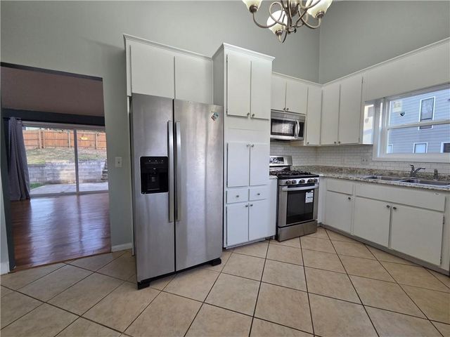 3288 Timber Bluff NE Drive, Marietta, GA 30062