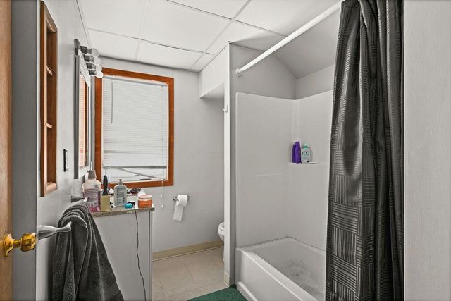 1027 E 9th Street, Duluth, MN 55805