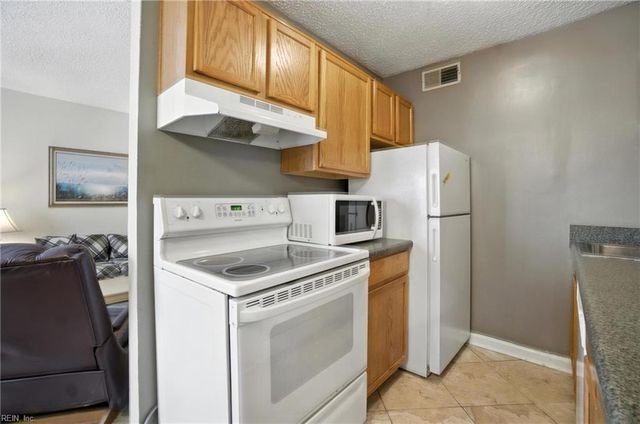 905 Leisure Sq Apt 100, Virginia Beach, VA 23451