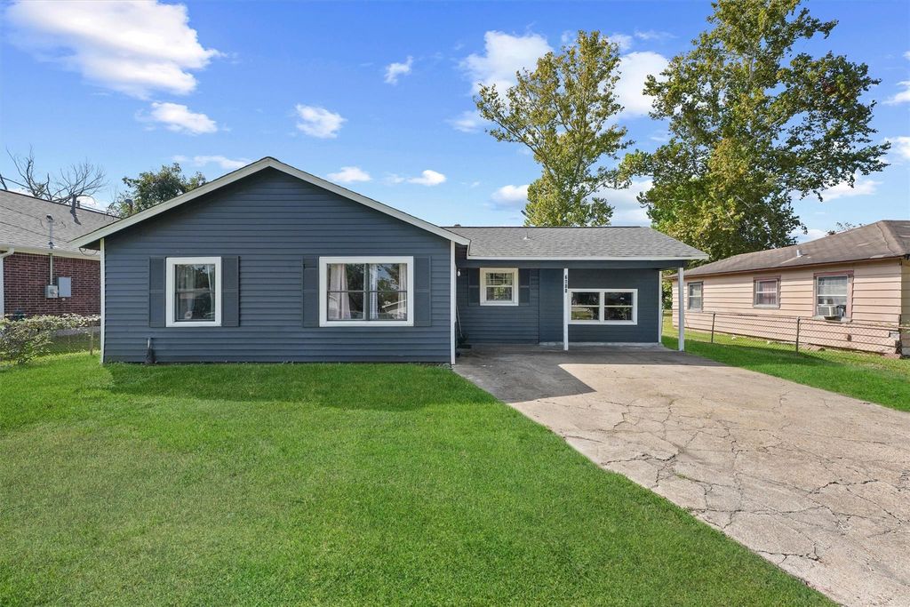 7610 Touchstone Street, Houston, TX 77028