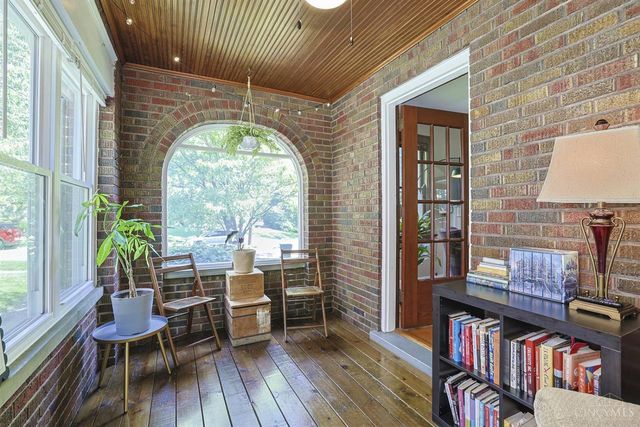 1581 Wittekind Terrace, Cincinnati, OH 45224