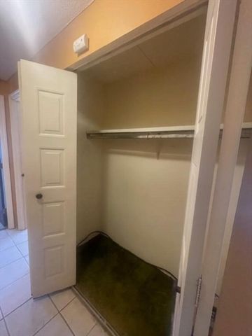 685 Oak Street 19-6, Brockton, MA 02301