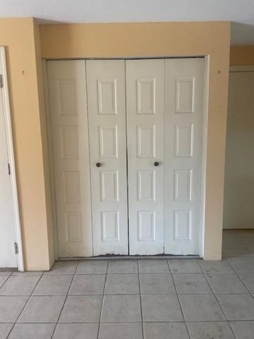 685 Oak Street 19-6, Brockton, MA 02301