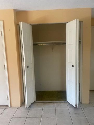 685 Oak Street 19-6, Brockton, MA 02301