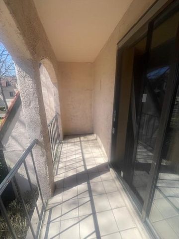 685 Oak Street 19-6, Brockton, MA 02301