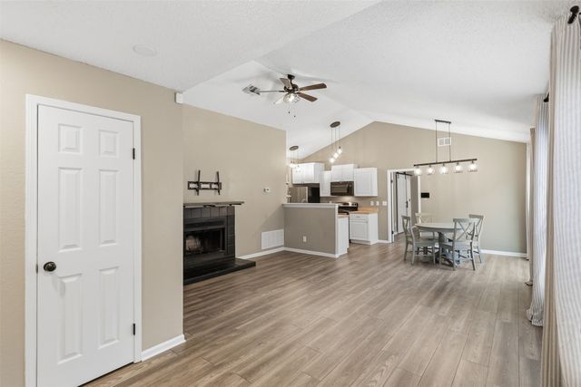 230 Teakwood Lane, Lewisville, TX 75067