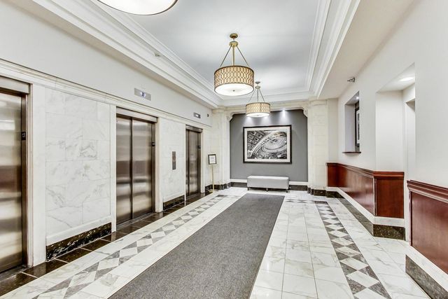 40 E 9TH Street 1601, Chicago, IL 60605