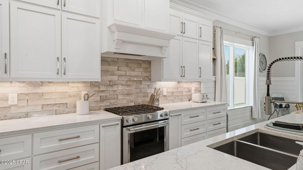 Image 7 of property listing at 316 E Lakeshore Drive, Panama City Beach, FL 32413