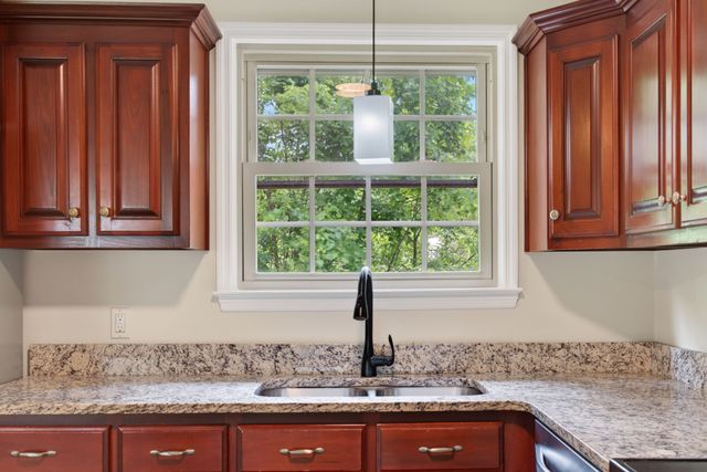 235 Savely Dr, Hendersonville, TN 37075