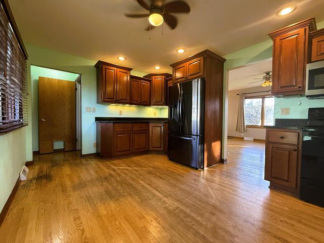 N88W17868 N Christman ROAD, Menomonee Falls, WI 53051