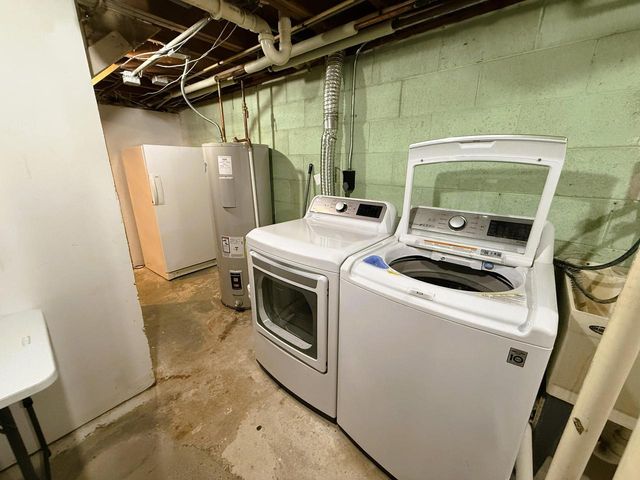 N88W17868 N Christman ROAD, Menomonee Falls, WI 53051