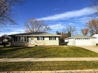 N88W17868 N Christman ROAD, Menomonee Falls, WI 53051