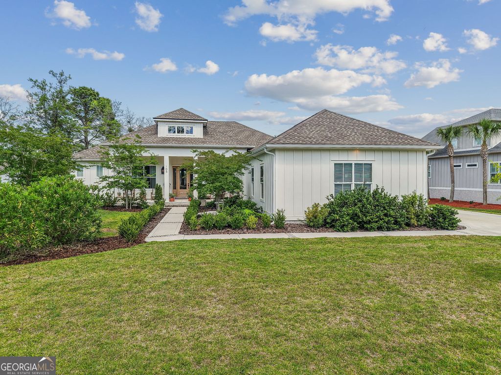 105 Carrington Court, Kingsland, GA 31548