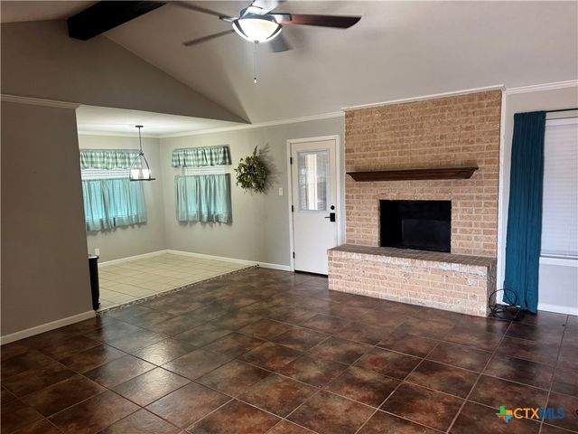 104 Alamo Circle, Cuero, TX 77954