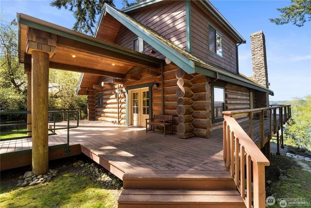 12508 Cole Point Drive, Anderson Island, WA 98303
