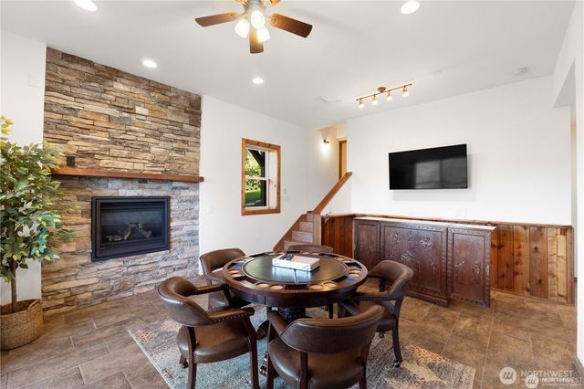 12508 Cole Point Drive, Anderson Island, WA 98303