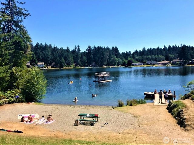 12508 Cole Point Drive, Anderson Island, WA 98303