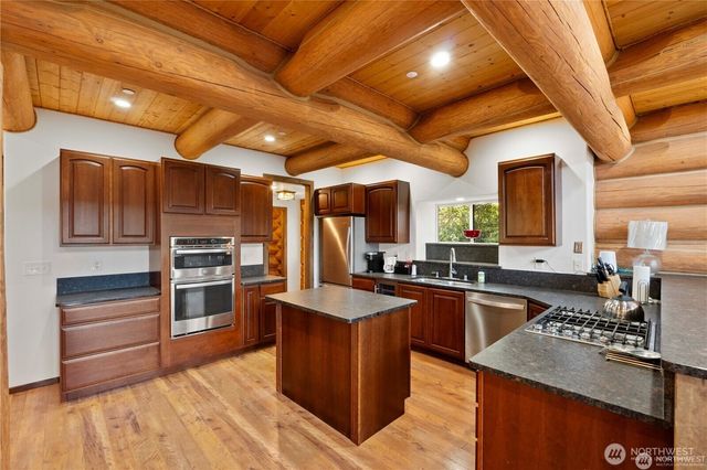 12508 Cole Point Drive, Anderson Island, WA 98303