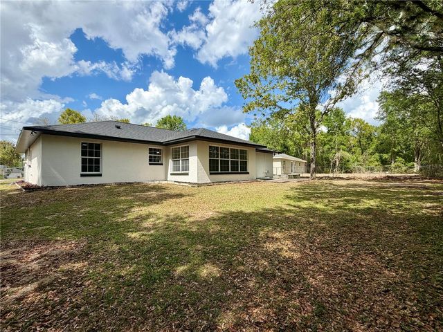 30 OLIVE CIRCLE LOOP, Ocala, FL 34472