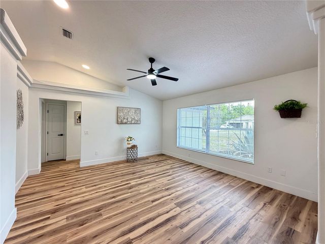 30 OLIVE CIRCLE LOOP, Ocala, FL 34472