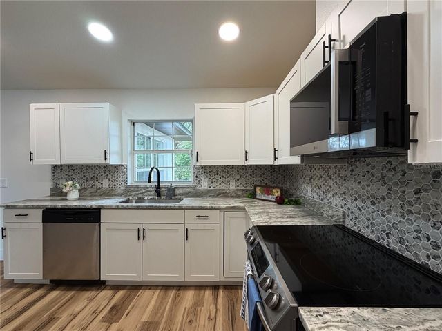 30 OLIVE CIRCLE LOOP, Ocala, FL 34472