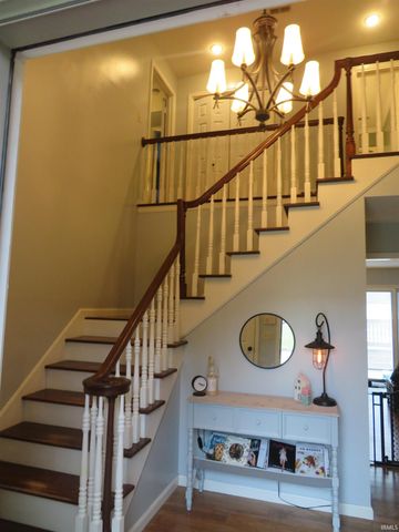 10040 Belmont Court, Evansville, IN 47711