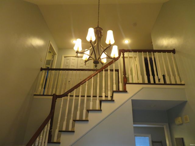 10040 Belmont Court, Evansville, IN 47711