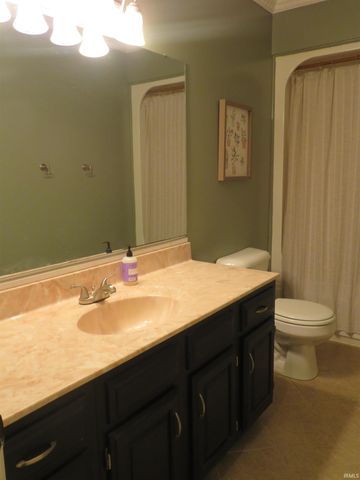 10040 Belmont Court, Evansville, IN 47711
