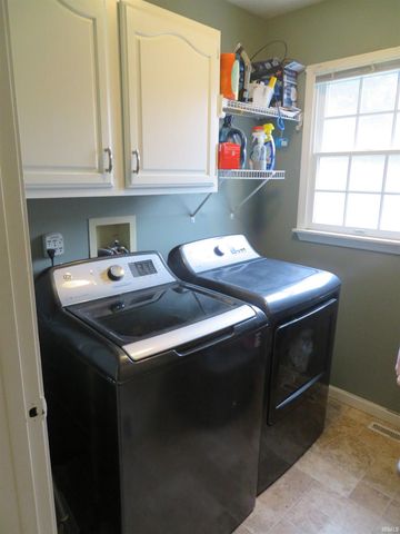 10040 Belmont Court, Evansville, IN 47711