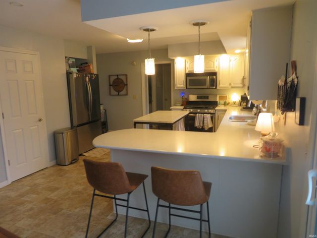 10040 Belmont Court, Evansville, IN 47711