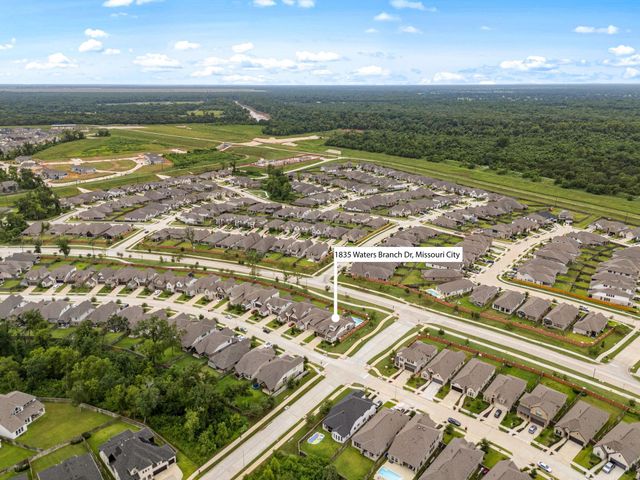 1835 Waters Branch Drive, Missouri City, TX 77459