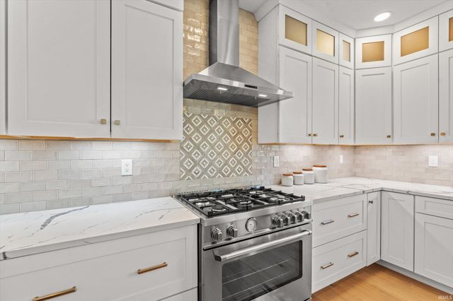 18607 Fontana Drive, South Bend, IN 46637