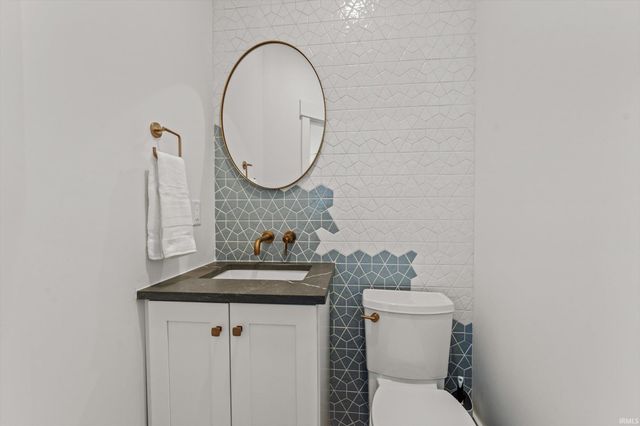 18607 Fontana Drive, South Bend, IN 46637