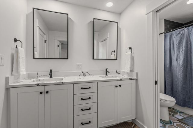 18607 Fontana Drive, South Bend, IN 46637