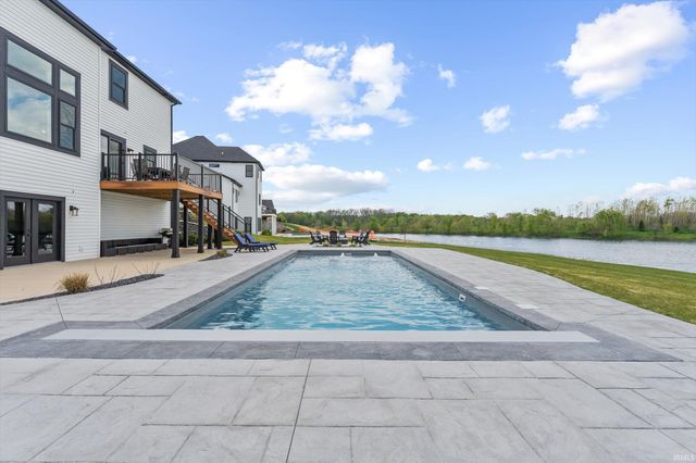 18607 Fontana Drive, South Bend, IN 46637