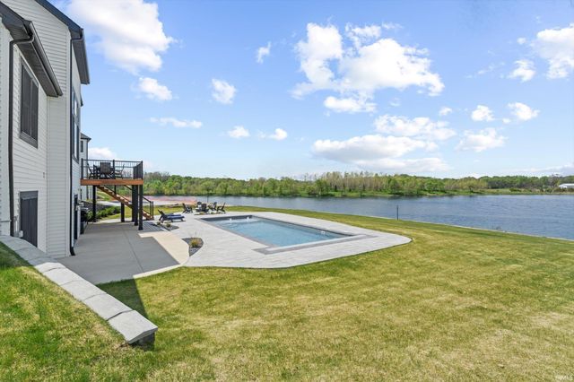 18607 Fontana Drive, South Bend, IN 46637