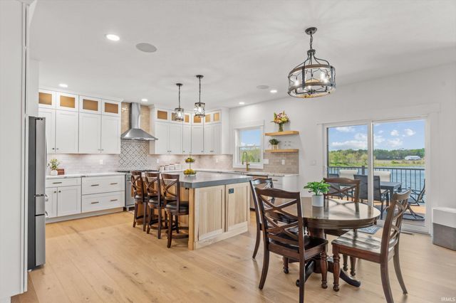 18607 Fontana Drive, South Bend, IN 46637