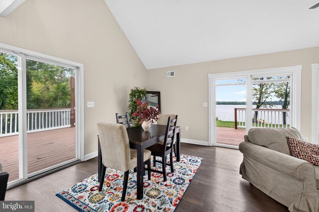 336 RIVERSIDE DR, Essex, MD 21221