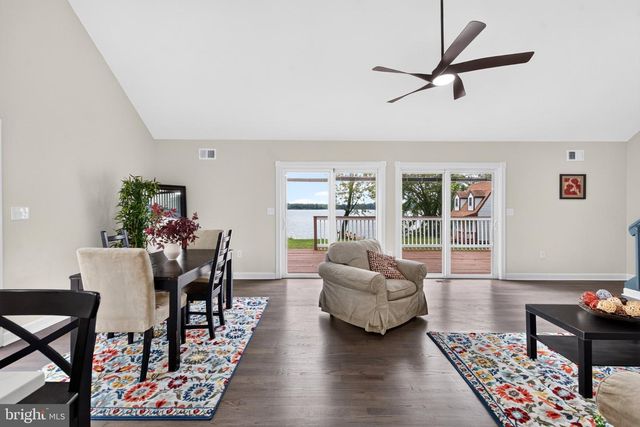 336 RIVERSIDE DR, Essex, MD 21221