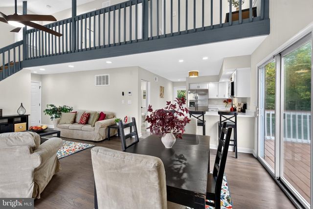 336 RIVERSIDE DR, Essex, MD 21221