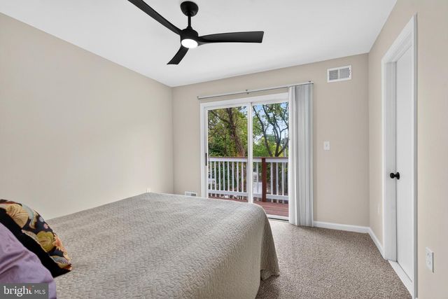 336 RIVERSIDE DR, Essex, MD 21221
