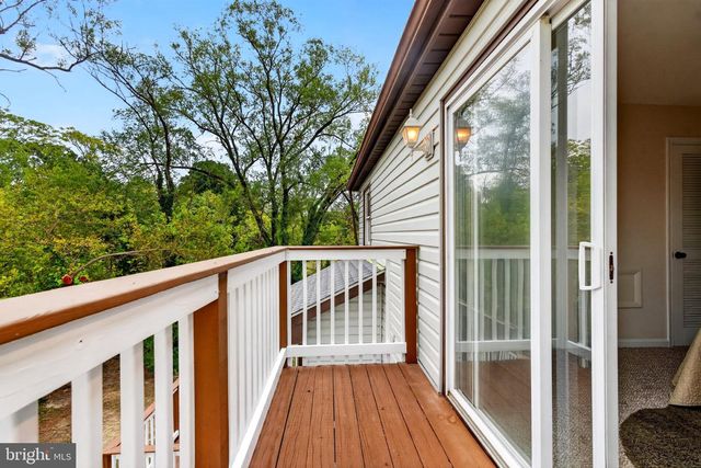 336 RIVERSIDE DR, Essex, MD 21221