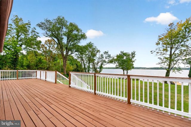 336 RIVERSIDE DR, Essex, MD 21221
