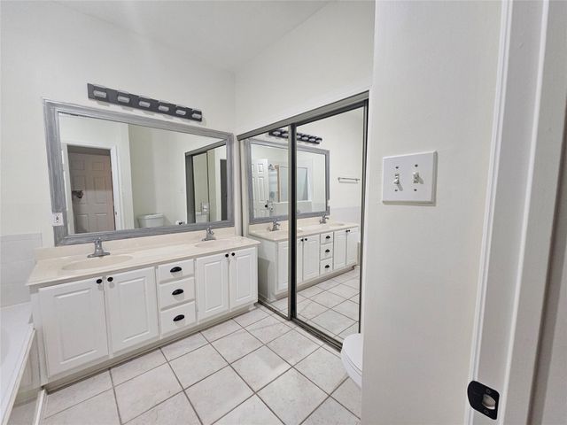 35 S Avonlea Circle, The Woodlands, TX 77382