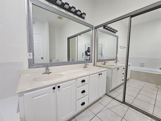 35 S Avonlea Circle, The Woodlands, TX 77382