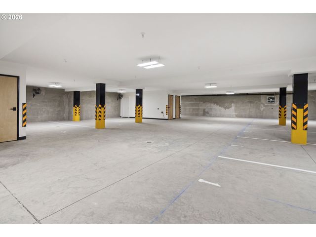 705 1st St, Lake Oswego, OR 97034