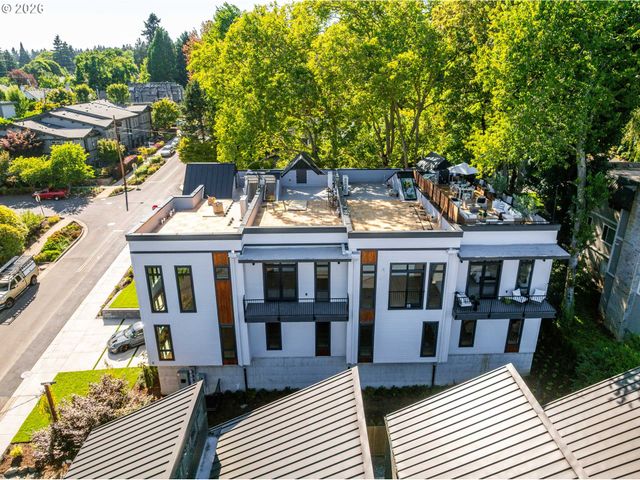 705 1st St, Lake Oswego, OR 97034