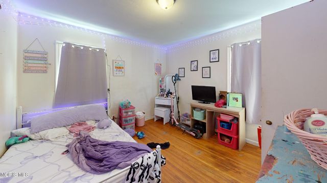 917 Eleanor Avenue, Toledo, OH 43612