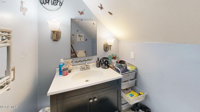 917 Eleanor Avenue, Toledo, OH 43612