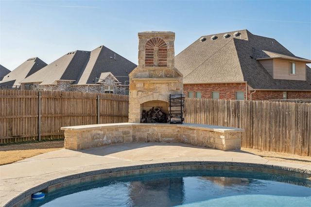 13609 Firethorn Drive, Piedmont, OK 73078